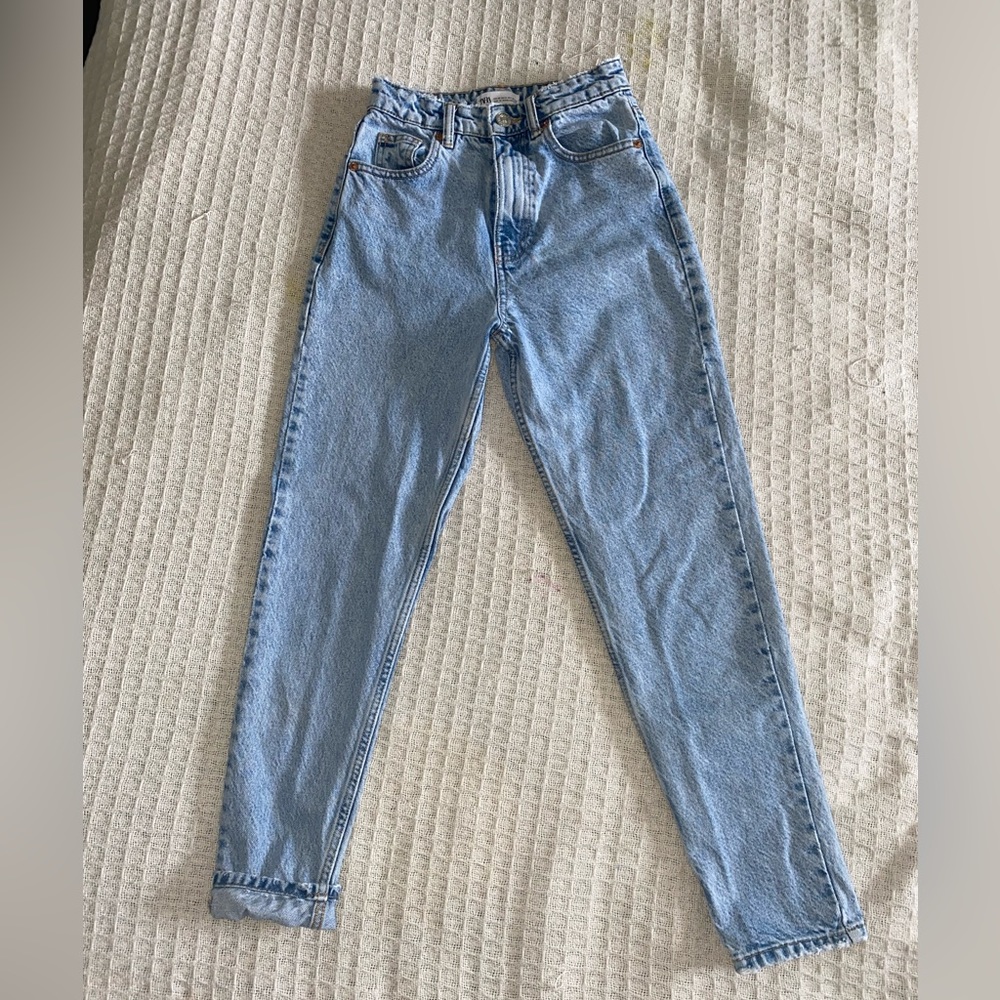 ZARA Light Wash High-waisted Jeans